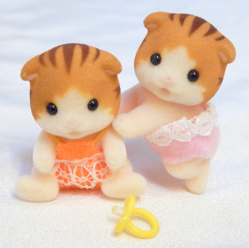 Sylvanian Families Gatos Gemelos Bebe Muñecos Juguete Niños