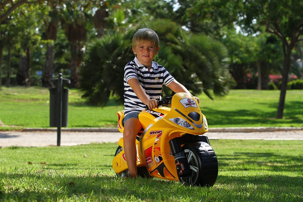 Moto Corre Pasillos Injusa Deportiva Infantil Winner Trex