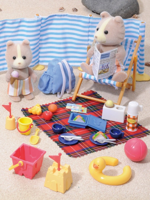 Sylvanian Families Set Playa Picnic Accesorios + 2 Figuras
