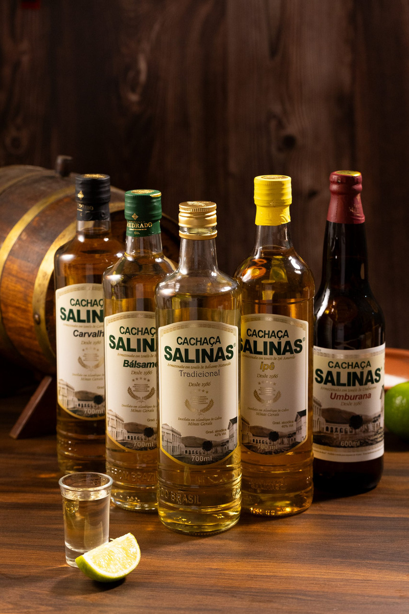 Caña Cachaça Carvalho Licor Salinas 700 Ml Estuche Trex