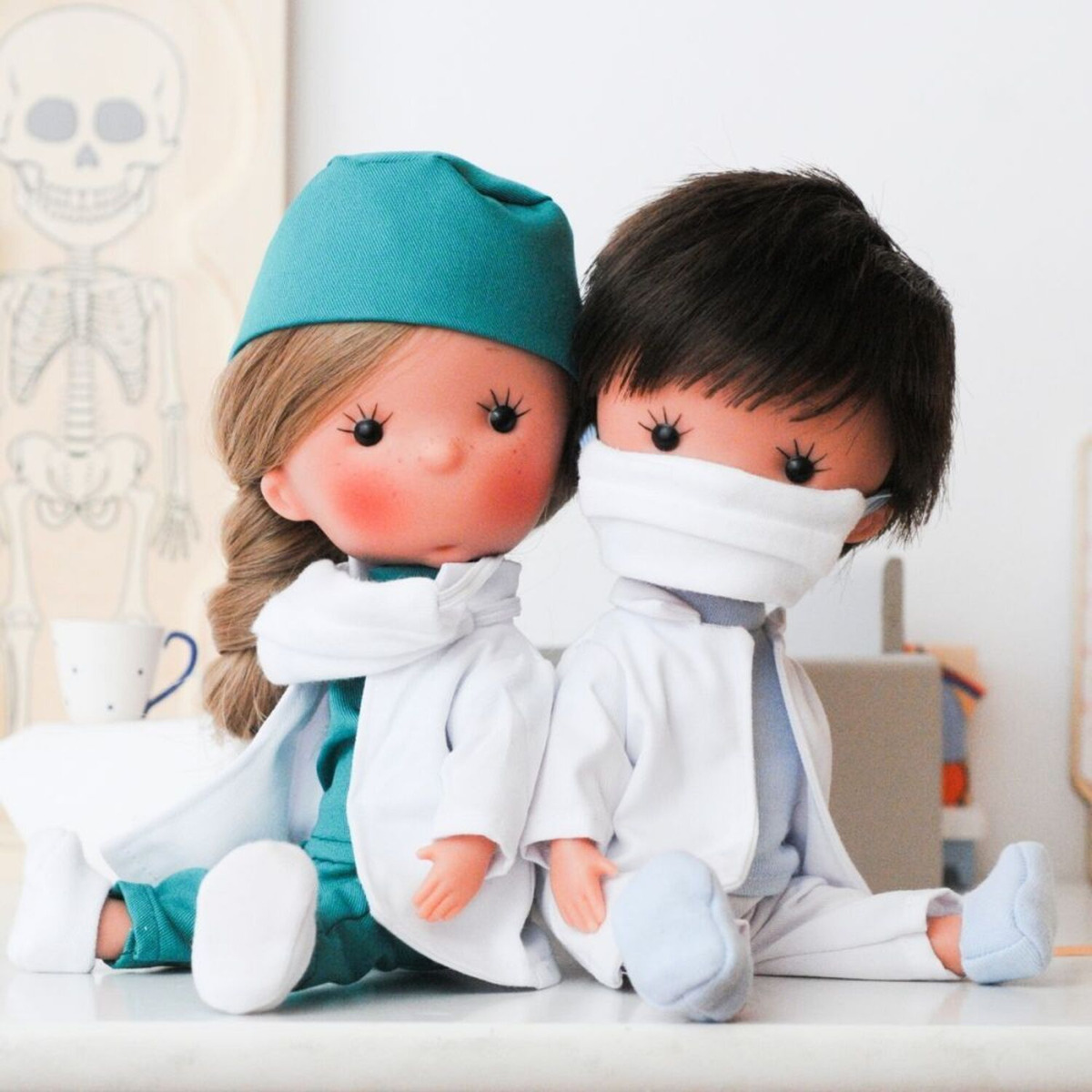 Muñeco Bebito Llorens Miss Mini Doctor Heroes Juguete Niño ®