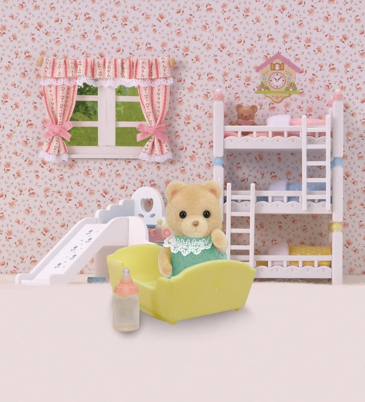 Sylvanian Families Osito Bebé Con Cuna Muñeco Juguete Niños