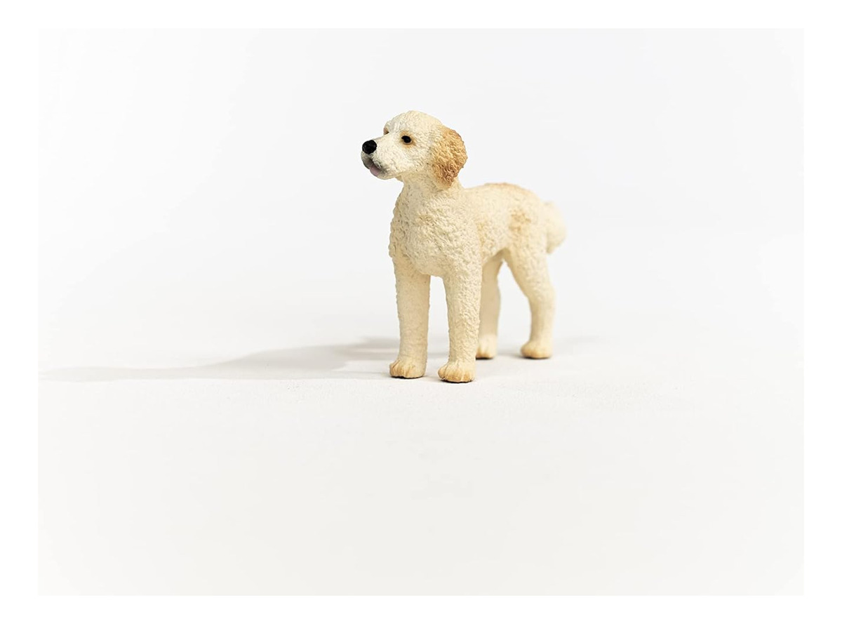 Figura Perro Goldendoodle Schleich Farm World Curls Realista