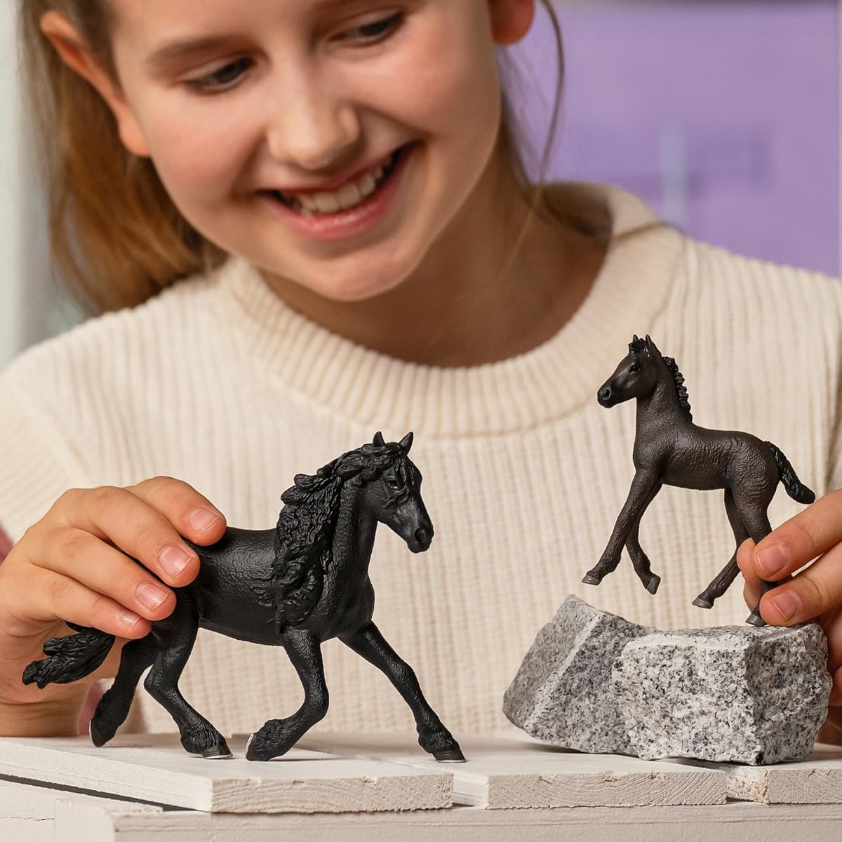 Figura Caballo Frisón Negro Schleich Horse Club Trex