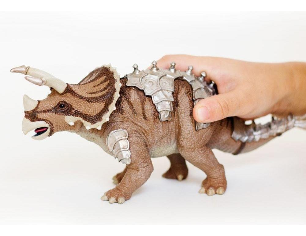 Triceratops Armored Dinosaurio Blindado Safari Muñeco Trex