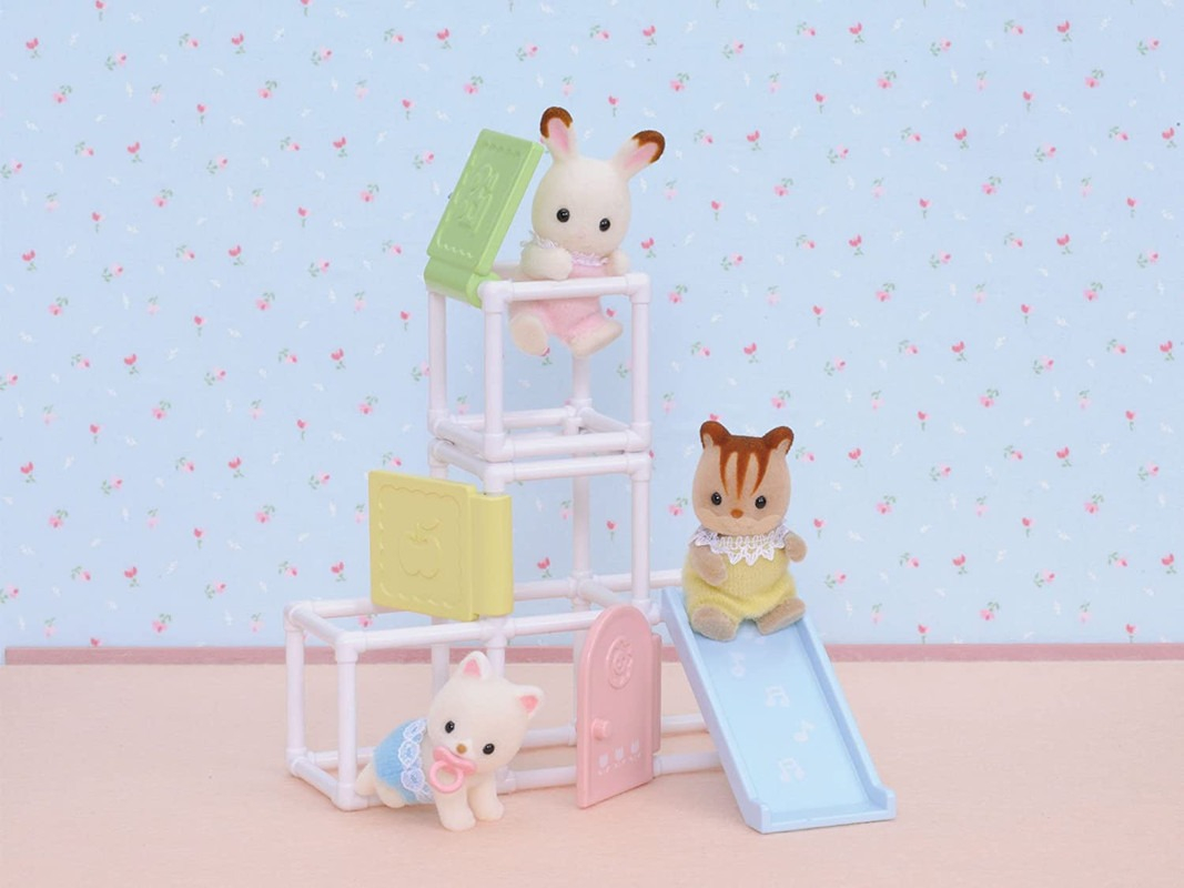 Sylvanian Families Gimnasio Bebé Tobogán Accesorios Juguete