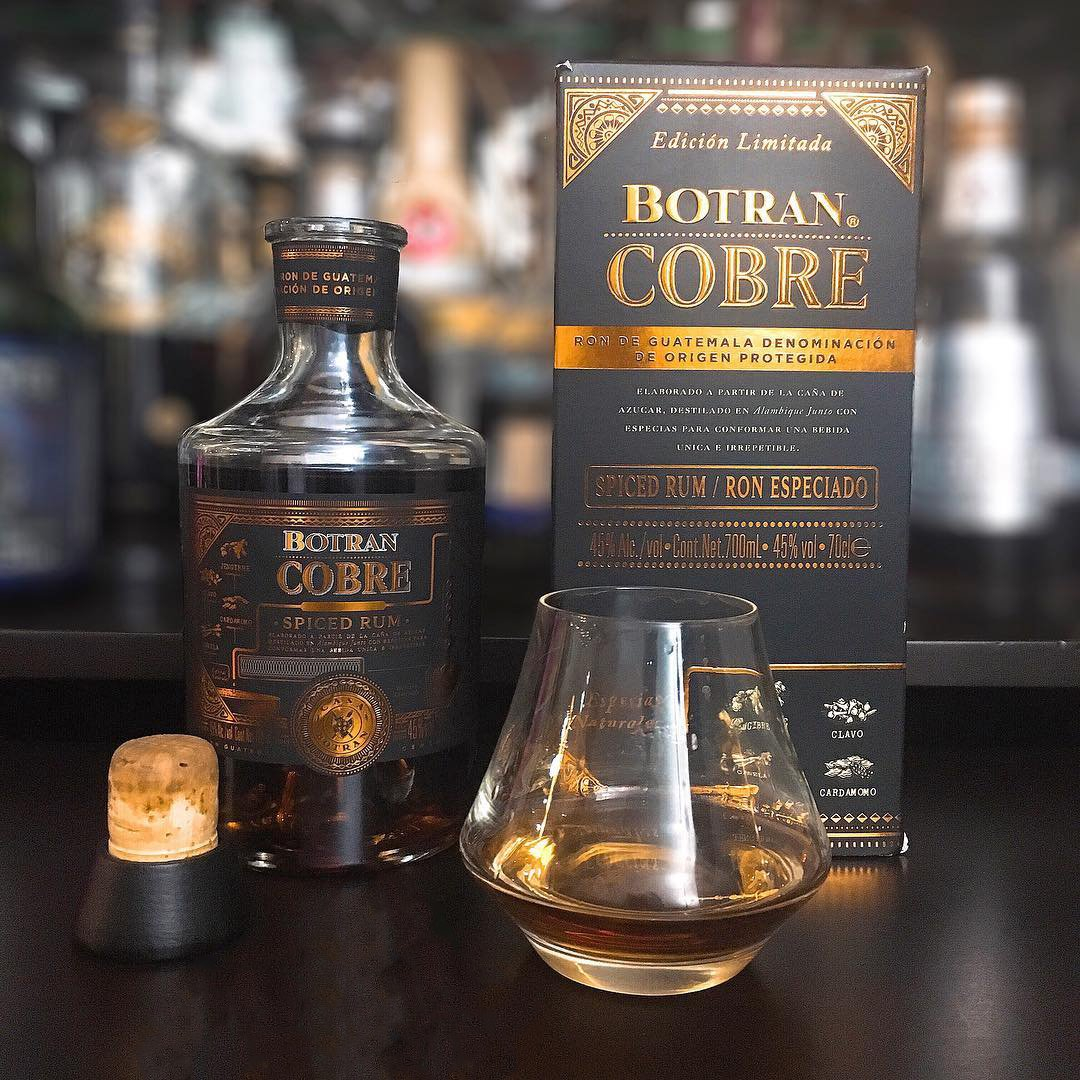Botran Ron Especiado 700 Ml Cobre + Estuche Importado Trex