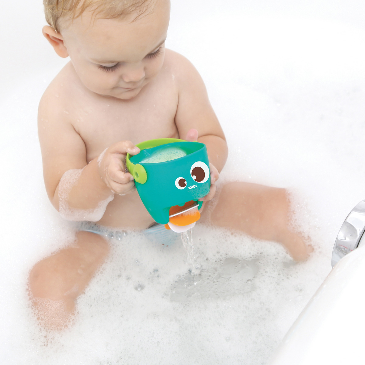 Juguete De Agua Balde Didactico Bebe Piscina Baño Ludi Trex